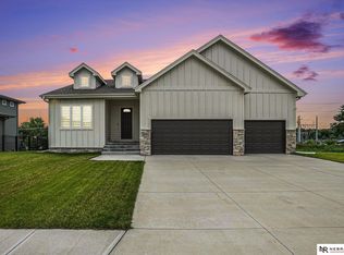 18411 Patrick Ave, Elkhorn, NE 68022