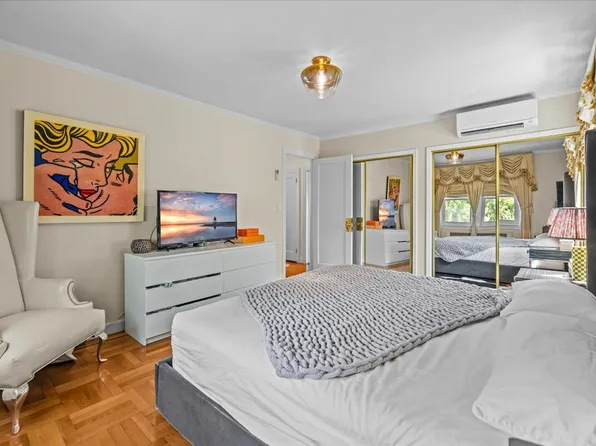 29 Exeter Street image 8 of 17