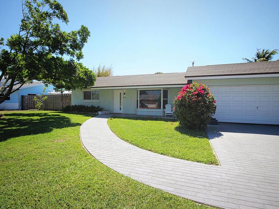 1st image of 630 Kingbird Cir