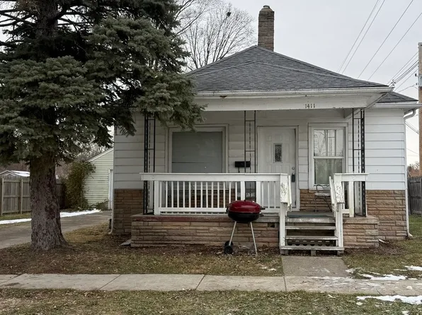 (undisclosed Address), Champaign, IL 61820