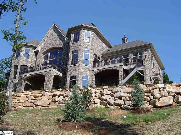 3rd image of 118 Sorrento Dr