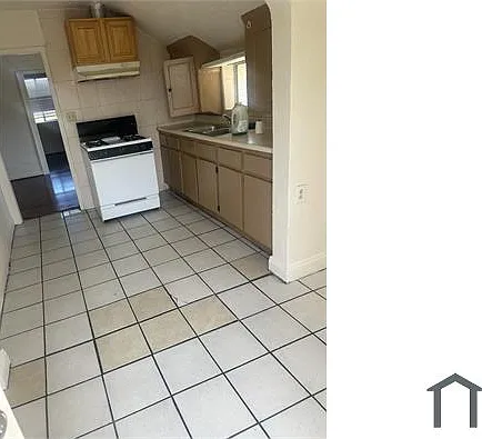 3759 Randolph Ave — Photo 2