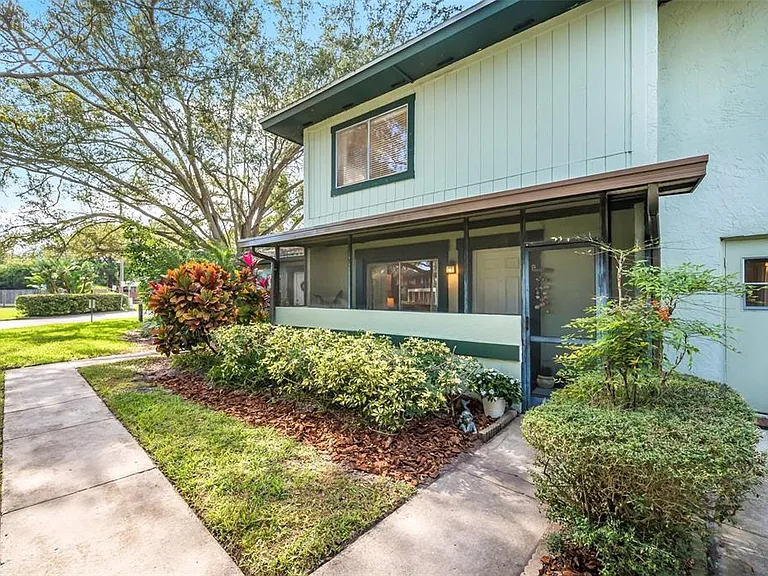 2900 Lichen Ln #B — Photo 3