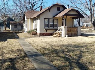 1027 SW Billard Ave, Topeka, KS 66604