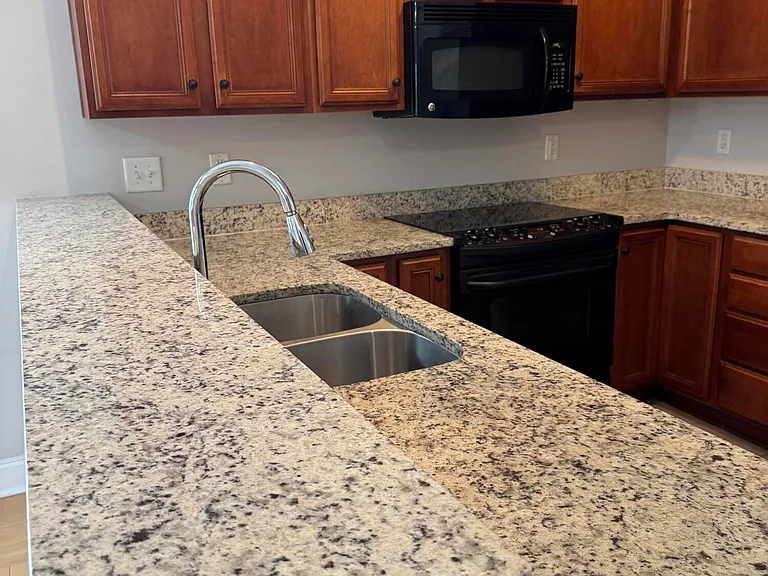 116 Venezia Ct — Photo 10