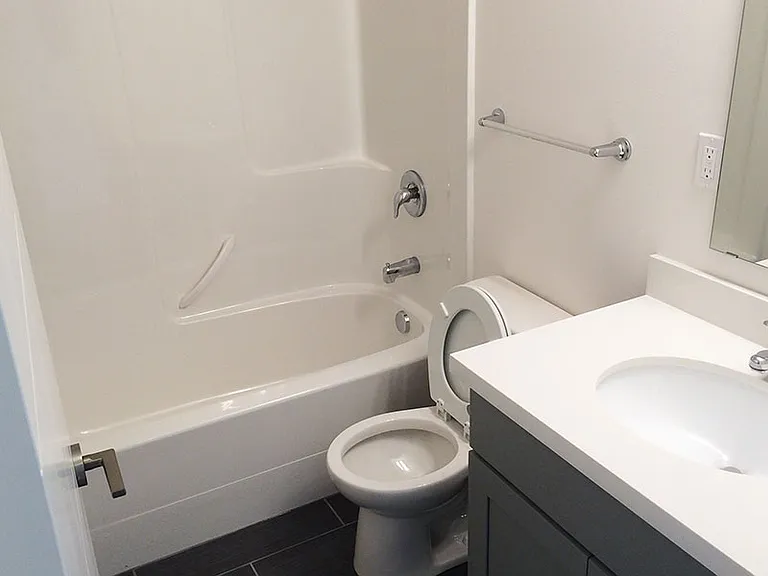 LaVita Apartments — Photo 8