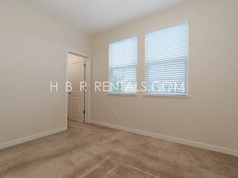 99 E Ramsey Dr — Photo 22