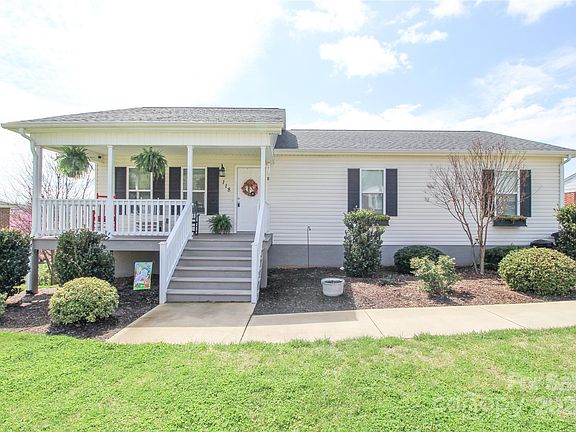 2nd image of 118 Stephens Dr