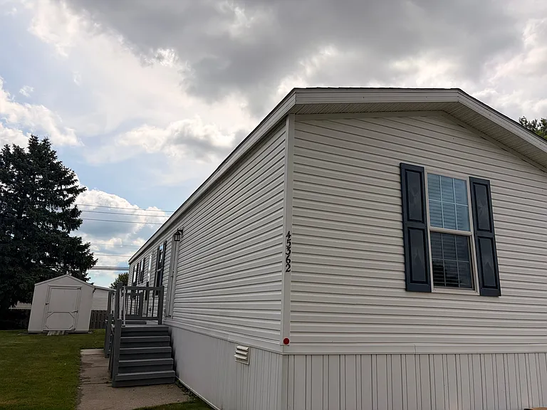 Westbridge Manor — Photo 99