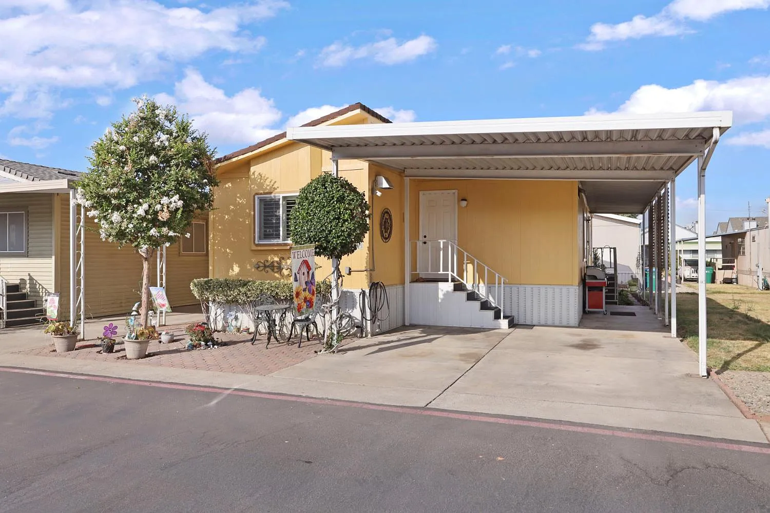 471 Almond Dr Spc 22 photo 1