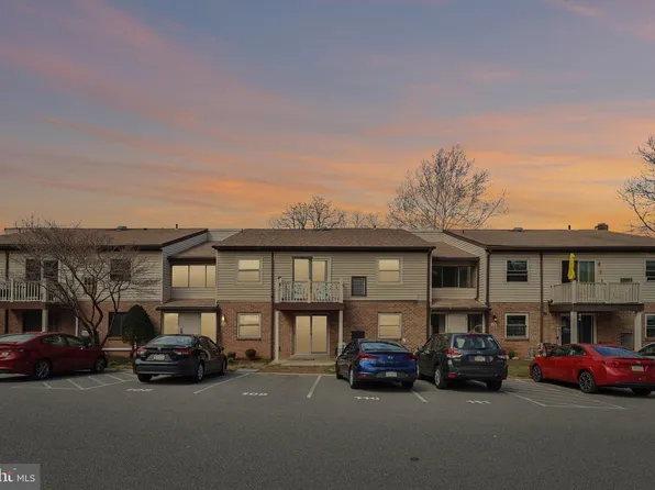 280 Bridgewater Rd APT F8, Brookhaven, PA 19015