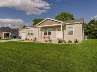 299 Caleb Dr, Fremont, OH 43420