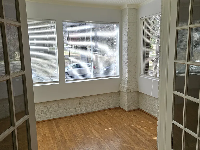 5103 Wyandotte St #1N — Photo 15