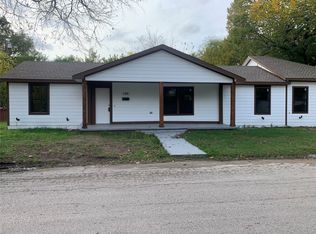 705 S Howeth St, Gainesville, TX 76240