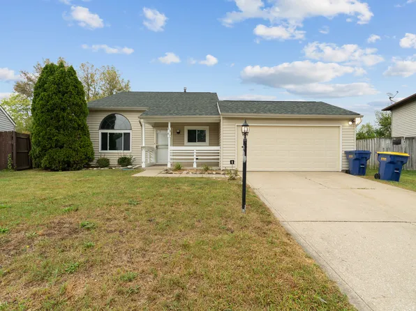 5367 Traditions Rd, Indianapolis, IN 46235
