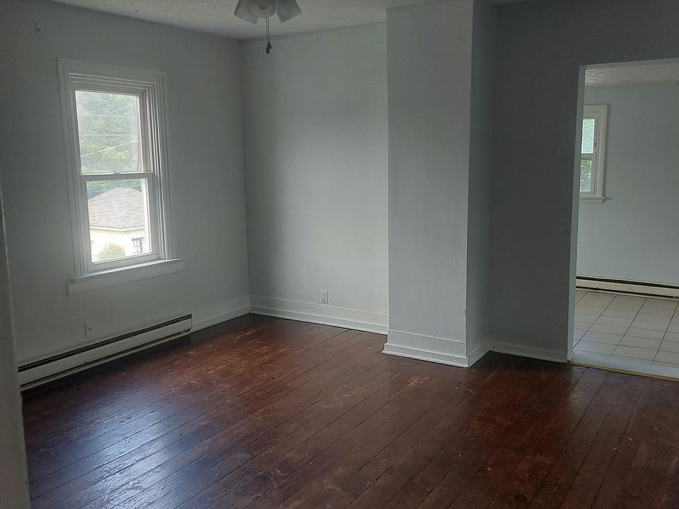 1st image of 202 S Royal Ave #2