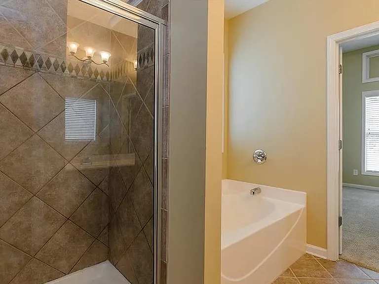 3775 Silver Springs Rd — Photo 29