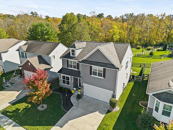 2nd image of 4039 Oakland Hills Dr