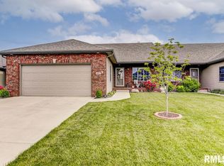 4827 Chestnut Dr, Springfield, IL 62711