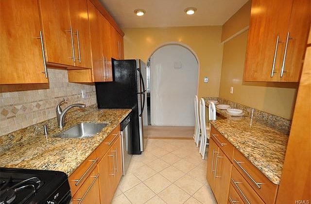 1st image of 4 Windsor Ter APT 5E