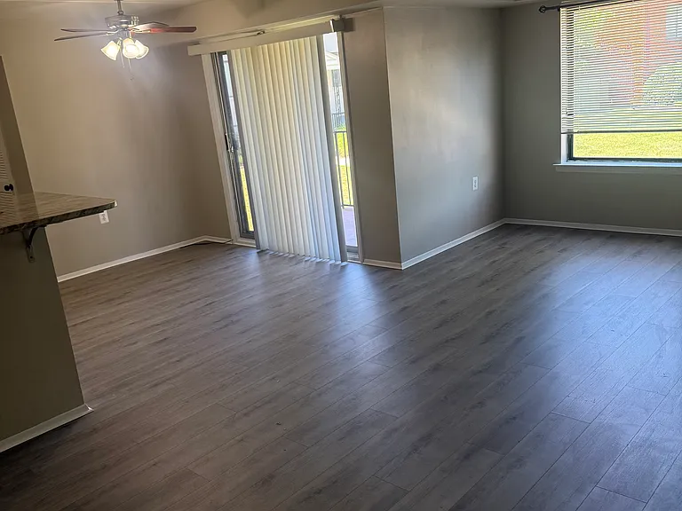 125 S Clubhouse Dr SW #7 — Photo 5