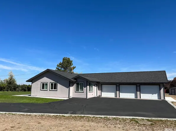 15660 Fawn Ln, Reno, NV 89511