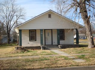 827 H St NW, Miami, OK 74354
