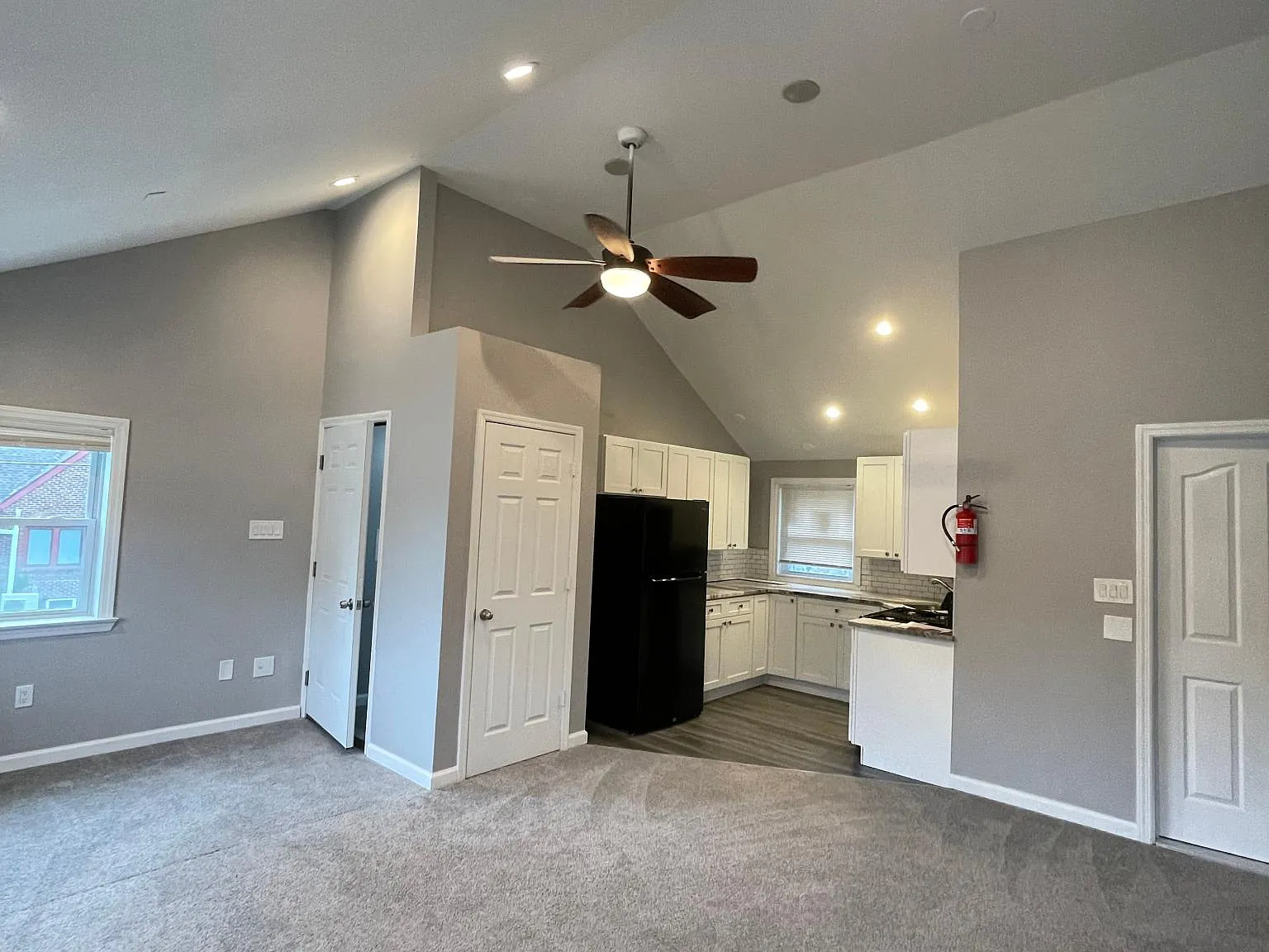 2 bed, 1.5 bath, $1,950 — Photo 4