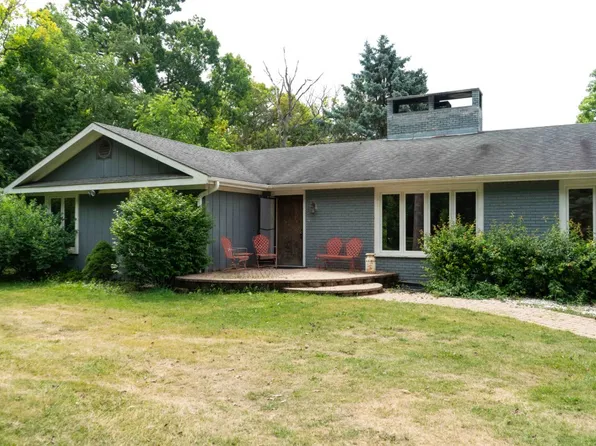 26241 W Bonner Rd, Wauconda, IL 60084