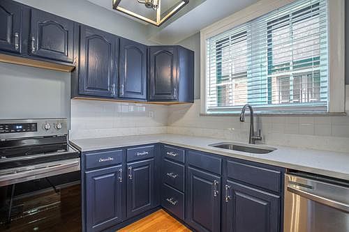 2nd image of 5322 Savoy Ct #102