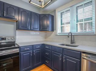 5322 Savoy Ct #101, Saint Louis, MO 63112