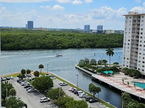 500 Bayview Dr APT 1117, Sunny Isles Beach, FL 33160