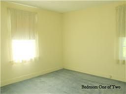 Bedroom 12x10 w/ceiling fan