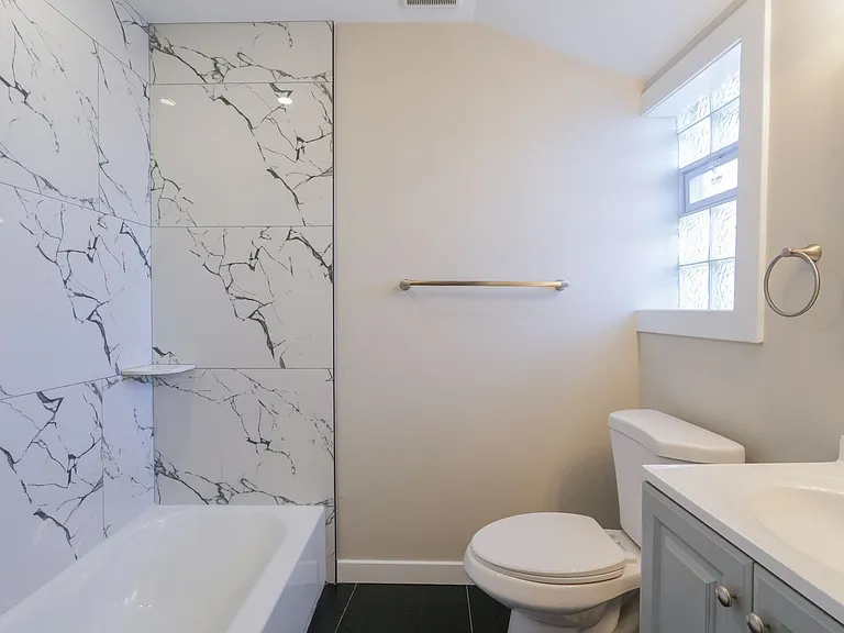 1335 S 8th St — Photo 7