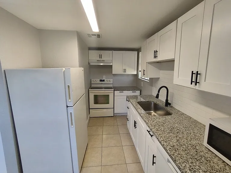 3010 E Idlewild Ave — Photo 21
