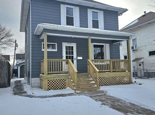 2012 15th St #A, Moline, IL 61265