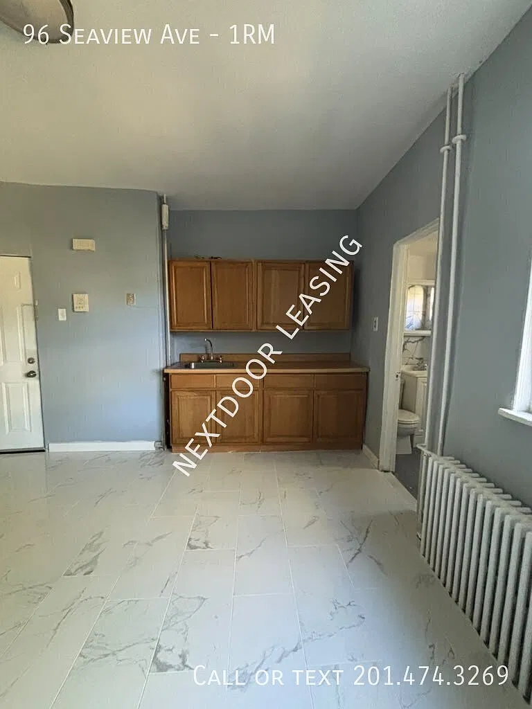 96 Seaview Ave — Photo 2