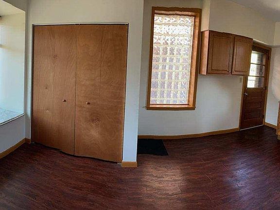 5th image of 132 N Cedar St #B