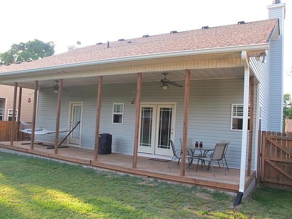 Large rear porch for enjoying the outdoors