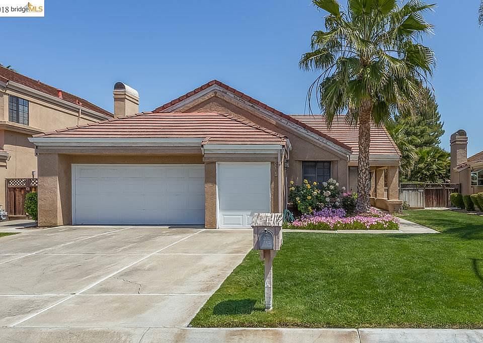 1st image of 5381 Emerald Ct