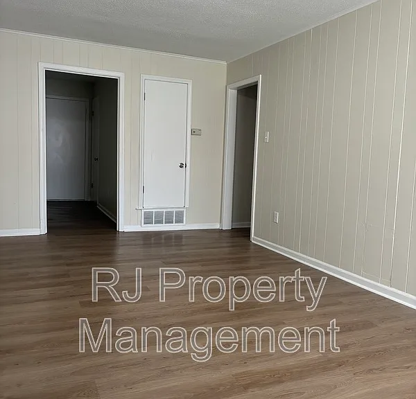 4350 Ann Arbor Ln — Photo 5