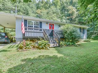 120 Ridgewood Ln, Elizabethton, TN 37643