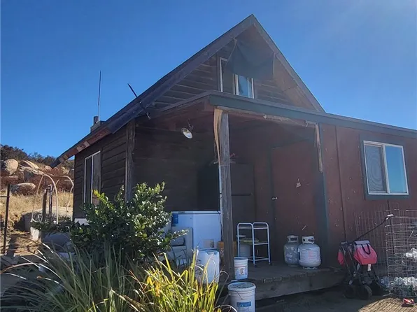 2 Lake Vista Dr, Aguanga, CA 92536
