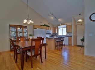 653 35th St W, Hastings, MN 55033