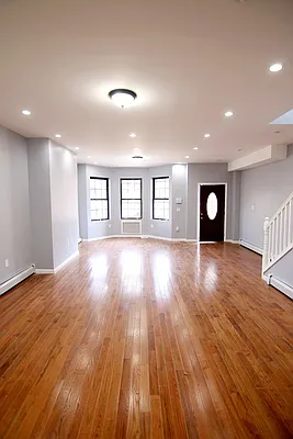 Rented by Crosstown Apartments NYC | media 2