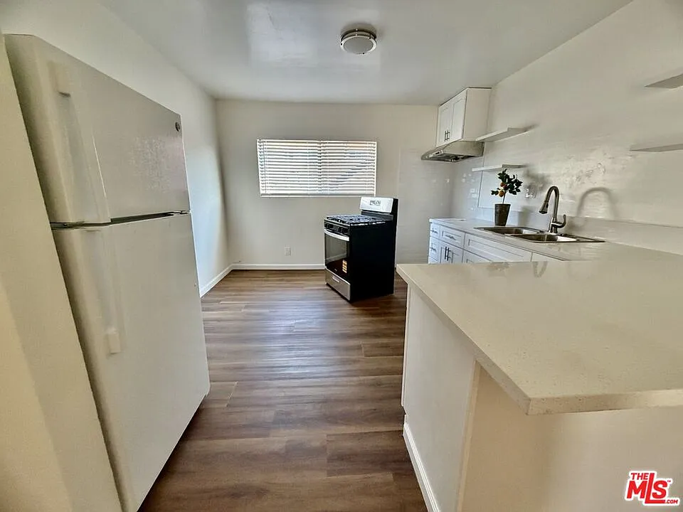 Building Photo - 829 Alpine St #6