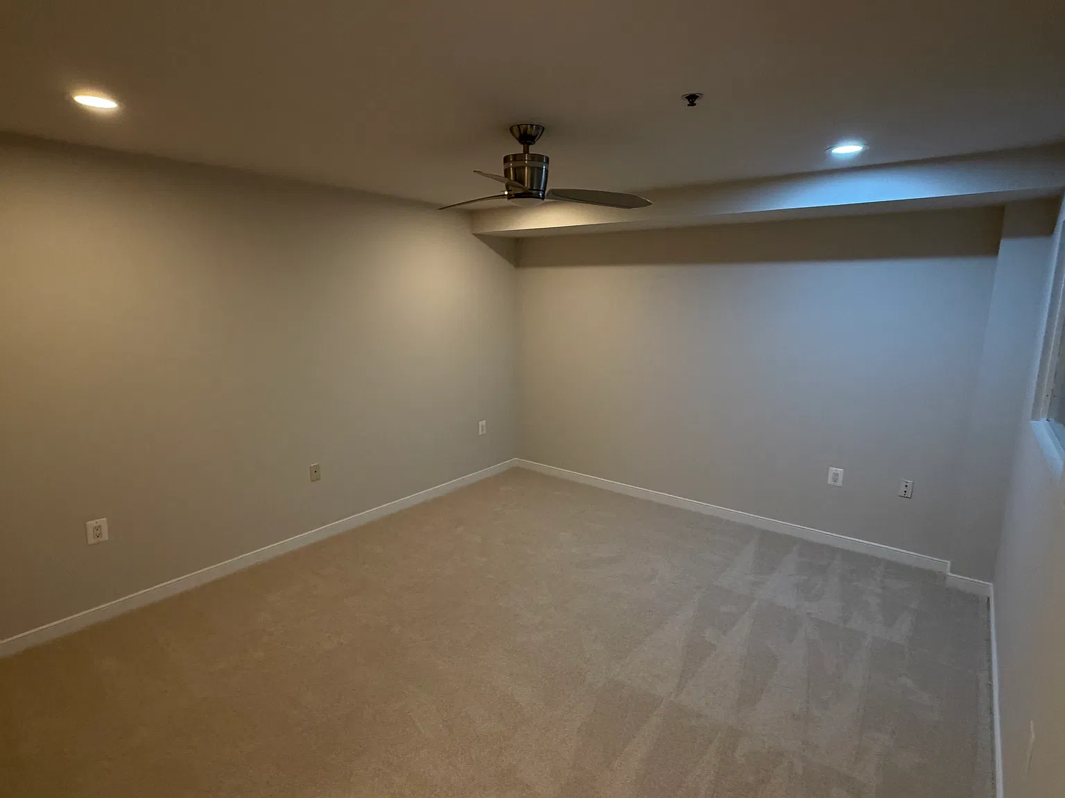 2 bed, 1060 sqft, $1,500 — Photo 2