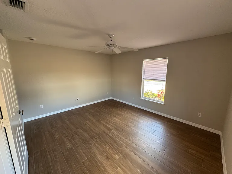 2964 Hester Ave SE — Photo 12
