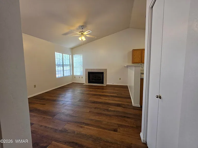 1721 W Hall St — Photo 5