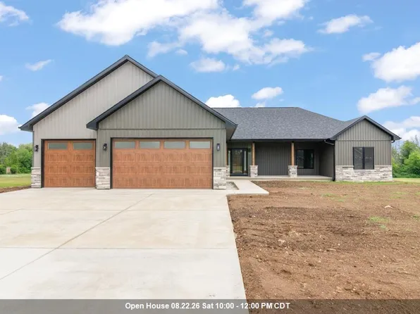 583 Willow Dr, Mishicot, WI 54228
